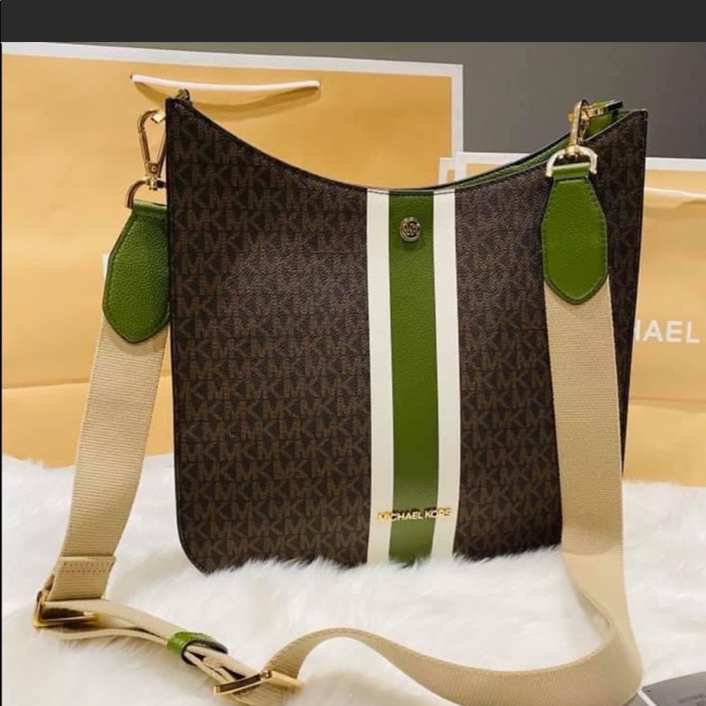 New Mk Large Briley Messenger Bag